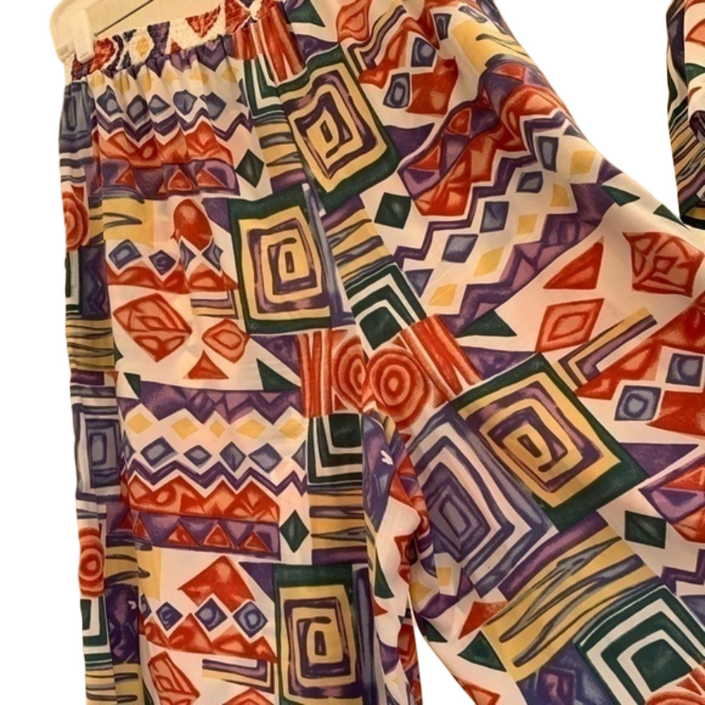 33 Dover St. Abstract print top with matching capris (free) with top purchase. - Picture 6 of 7